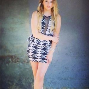 Meet your Posher, Felicia